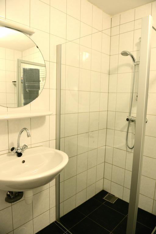Appartementen Verhuur De Trijehoek Stiens Екстериор снимка